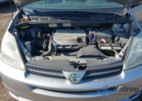 2004 Toyota Sienna Le z USA, uszkodzony, nr VIN 5TDZA23CX4S132479